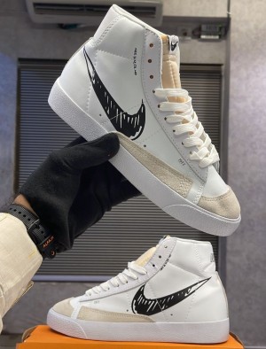 Nike-JORDA-4-RETRO-SE-CRAFT-PHOTON-DUST