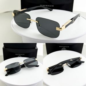 Maybach gold black 1030