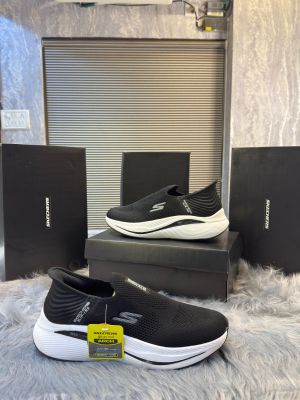 SKECHERS-SLIP-INS-MAX-CUSHION-