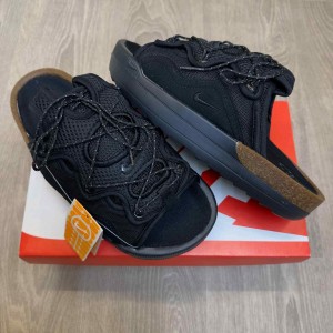 Nik.e Offline 2.0 Slip-On Premium Black Sandal