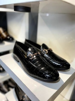 Gucci-black-loafers