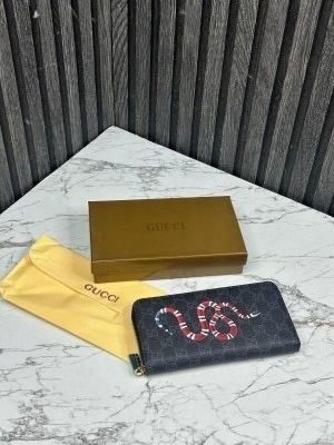 GUCC_I LONG ZIP AROUND WALLET WITH OG BOX AND DUST BAG (BLACK SNAKE) 60017