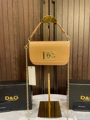 dollce & gabana handbag with extra chain with box 508