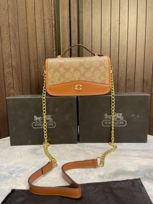 Coac_h Bea Crossbody medium bag with OG box 334