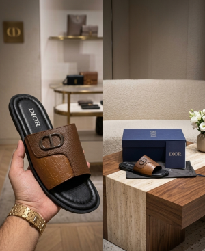 DIO.R MONOGRAM PREMIUM TAN CHAPPAL 053