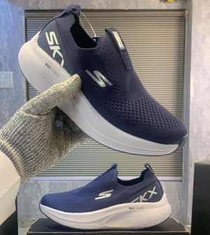 SKECHERS-SLIP-INS-MAX-CUSHIONING-SUSPENSION-Blue-white