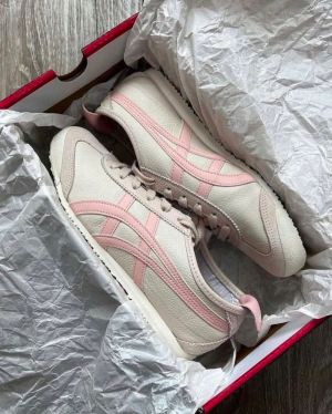 _ONITSUKA_TIGER_MEXICO_66_WHITE_PINK_FOR_HER
