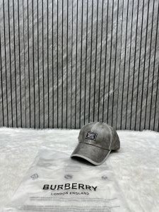Burberry_11_Highend_Premium_Graphite_Unisex_Cap_With_Original_Polly_bag