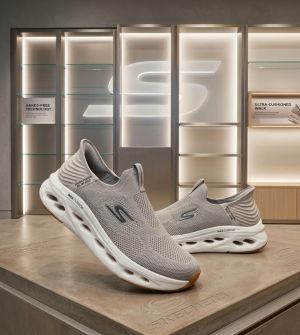 Skecher.s Slip-in Max Cushioning