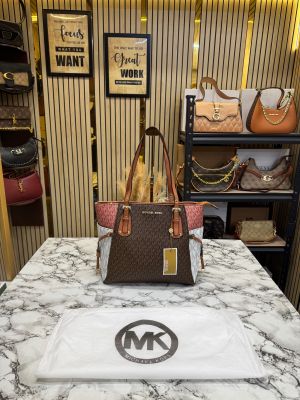 Michael_Kors Voyager Premium Quality Tote Bag With Dust Bag (Coffee Pink)