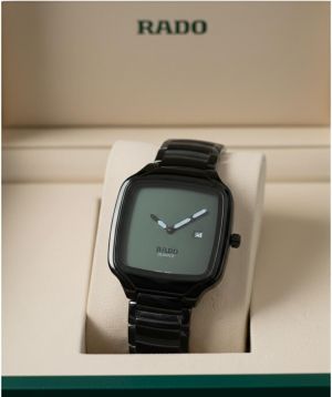 Rad_o True Square Quartz Undigital