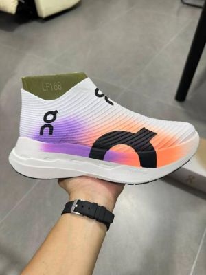 On Cloud boom Strike LS White Flame