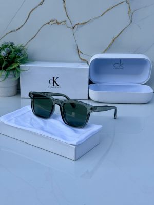 Calvin_Klien_Y06_Green
