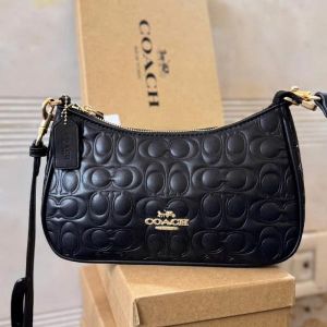 COAC.H TERI BLACK SHOULDER BAG SIGNATURE WITH OG BOX