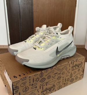 Nik Reactx pegasus trail 5 gtx mens laced shoes-