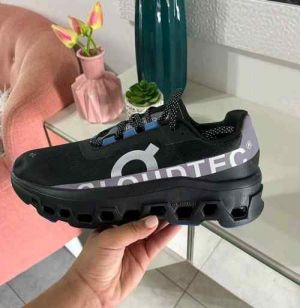 On Cloud Monster 2 Running Magnet Shark