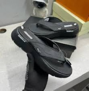 SKECHERS_MENS_GO_RECOVER_229018_BBK_SLIP_ON_SANDALS