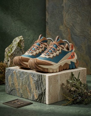 U nder Armour Athletic Hiking