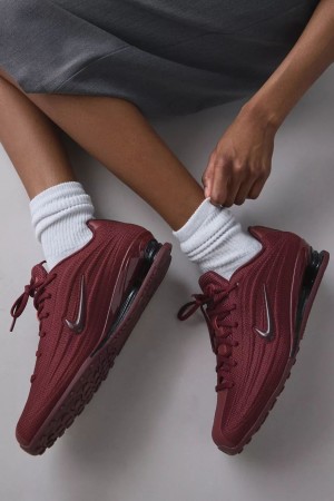 N ike Shox Z Red Dark Team Red