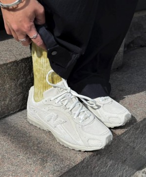 New Balanc e 204L Timberwolf