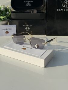 Maybach_2504_Daynight