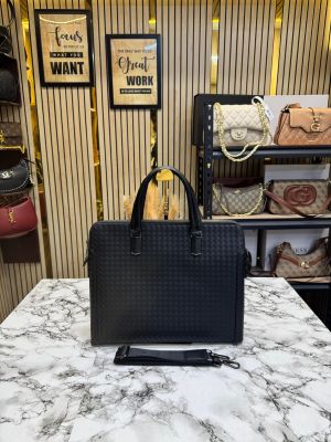 Bottega Veneta Woven Leather Laptop Bag with Shoulder Strap (Black)