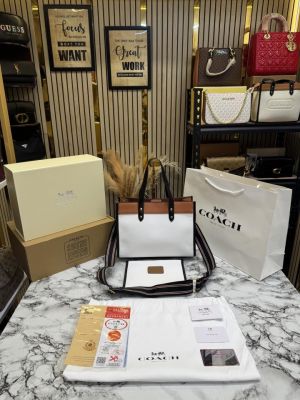 Coac_h Field Tote Bag In Colorblock With OG Double Box And Dust Bag Includes Carry bag And Shoulder Strap