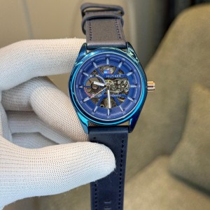 TOMM Y HILFIGER AUTO