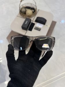 Prada_9322_Shine_grey