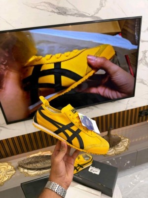 Onitsuk a Tiger Mexico 66 Yellow black