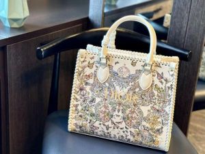 CHRISTIAN_DIOR_BRAIDED_TOTE_BAG_WITH_BOX_