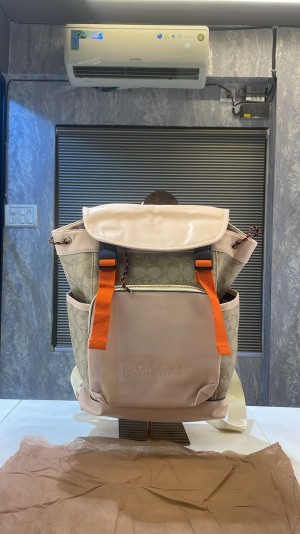 Coach_Hudson_Backpack_In_Blocked_Signature_Canvas1991