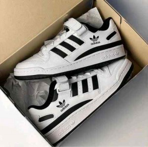 adidass forum 84 low WHITEBLACK