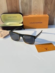 Louis_vuitton_6001_black_tiger