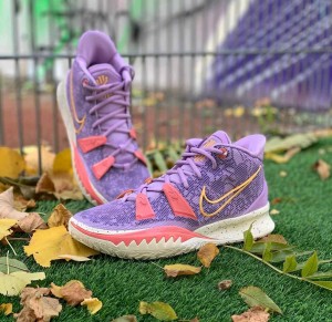 Nik e Kyrie 7 Purple Daughters