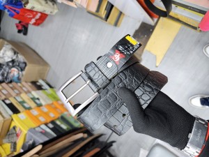 Crocodile Genuine leather belt black