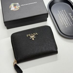 Prada_ wallet is a Saffiano leather zip with box premium quality