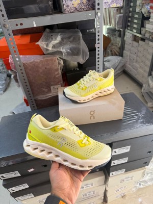 On Clou d surfer Trail 2 Ivory Lime