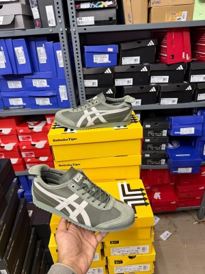 Onitsuk a Tiger Mexico 66 SD VIN