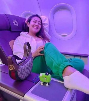 _Gucci_ophidia_con_GG_supreme_small_bag_with_og_maroon_box