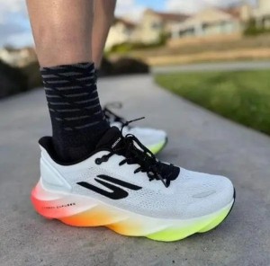 SKECHERS AERO BURST PREMIUM RUNNING SHOES