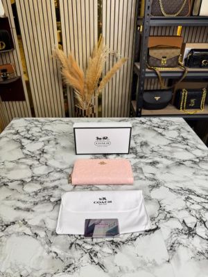 Coac_h Quilted Zipper Premium Wallet Includes Card Box And Dust Bag (CD003-Pink)