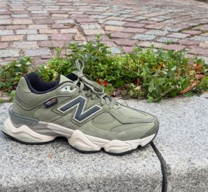 Ne w Balance 9060 Dark Olivine Cordura