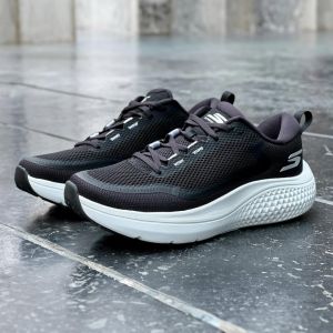 Skecher_s Go Run Supersonic Max White Black