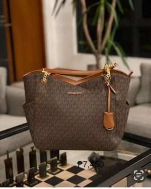 Michael_Kors tote with dust cover