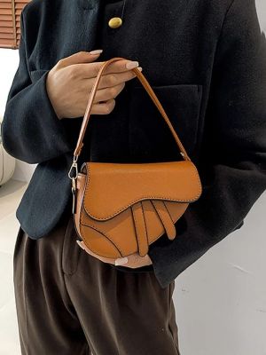 Christian_Dior_Saddle_With_Crossbody_Bag_With_Dust_Bag_(Brown)