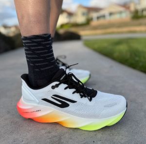 _skechers_aero_burst_white_neon