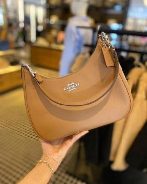 _Coach_teri_hobo_bag_with_og_box-26cm