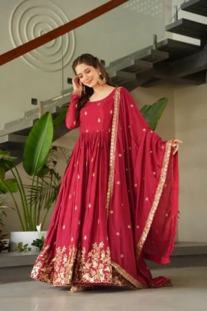 designer-dress-with-dupatta-16