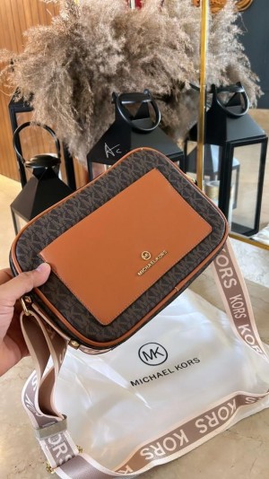 MICHAEL_KORS_ logo print Maeve crossbody with box 1004